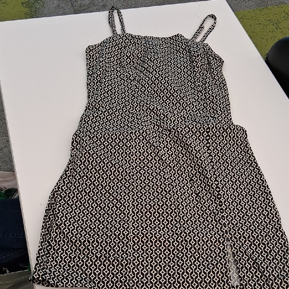 Monteau Black and White Geometric Midi Dress